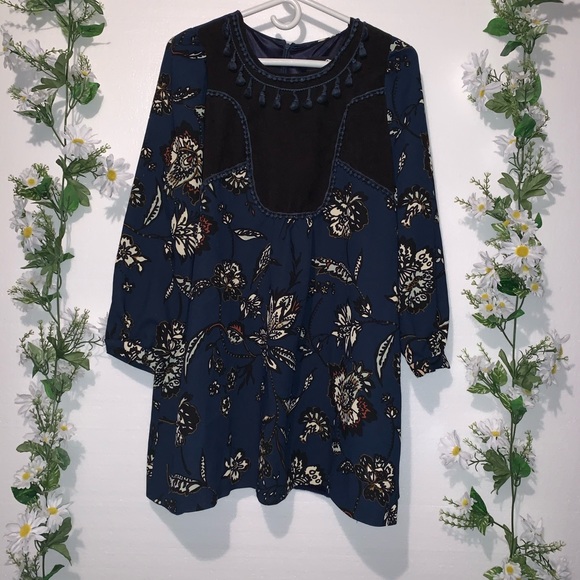MANA FLORAL ART DRESS - Picture 1 of 7